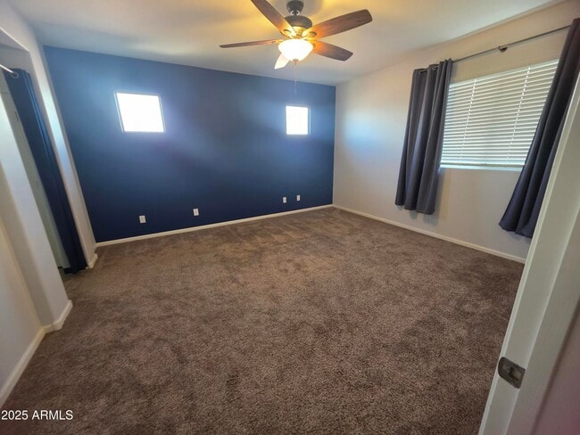 Building Photo - 9 S 195th Ln