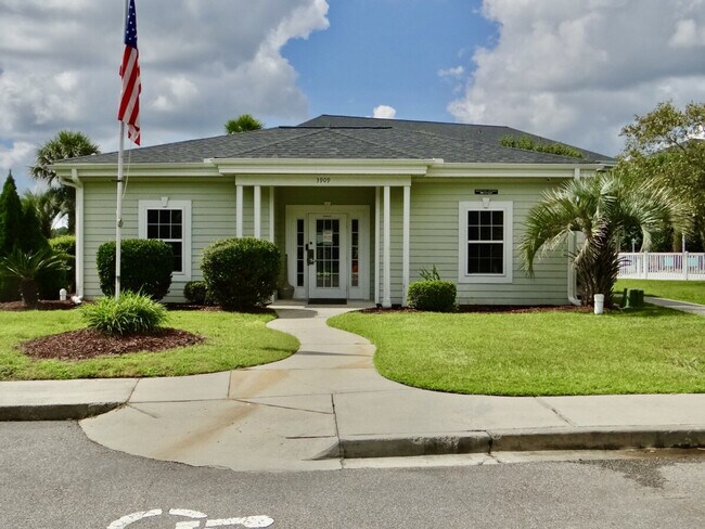 Building Photo - 3973 Forsythia Ct