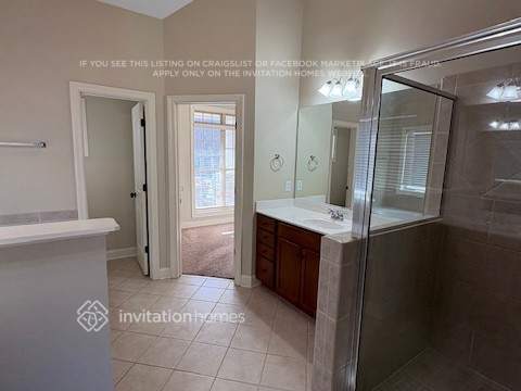 Building Photo - 427 Sweetwater Bridge Cir