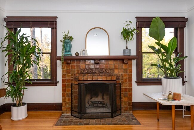 Fireplace - 5850 Foothill Dr