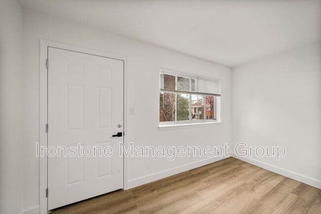 Building Photo - 4509 E 31st St