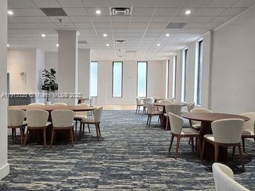 Building Photo - 5825 Collins Ave