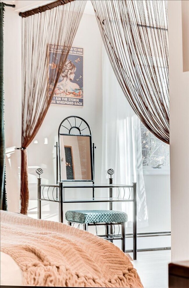 Building Photo - 441 Burlingham Rd