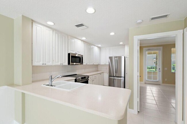 Building Photo - 4526 Illicium Dr