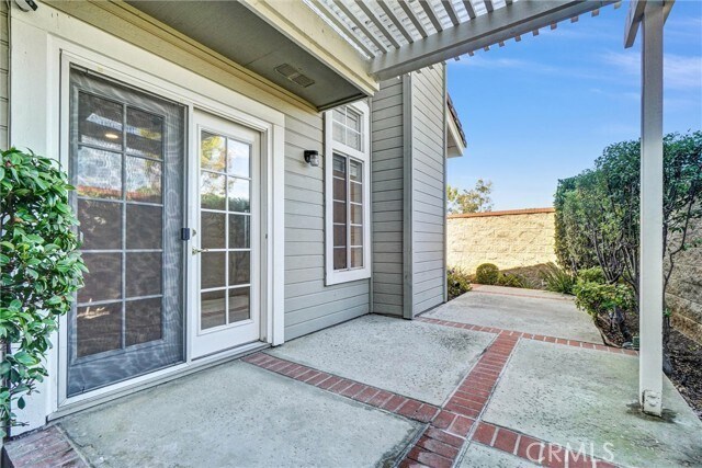 Building Photo - 13635 Almond St
