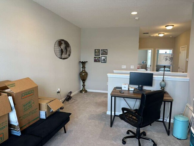 Building Photo - 754 Cherry Elm Dr