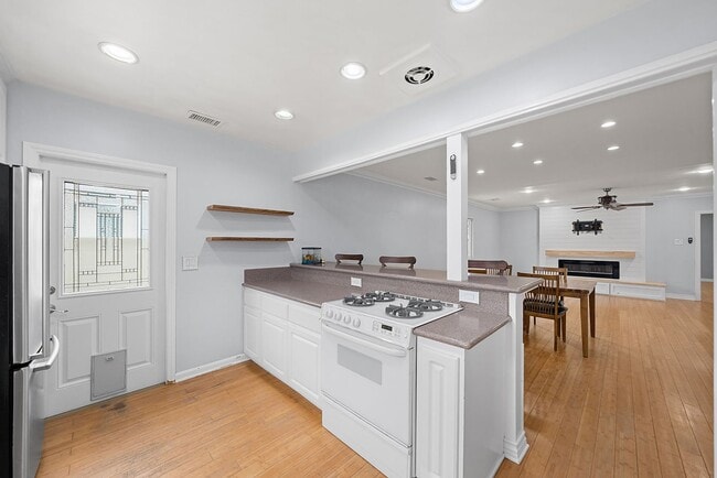 Building Photo - Beautiful 4 Bedroom Home with Smart Features, Entertainer’s Backyard & Attached Garage