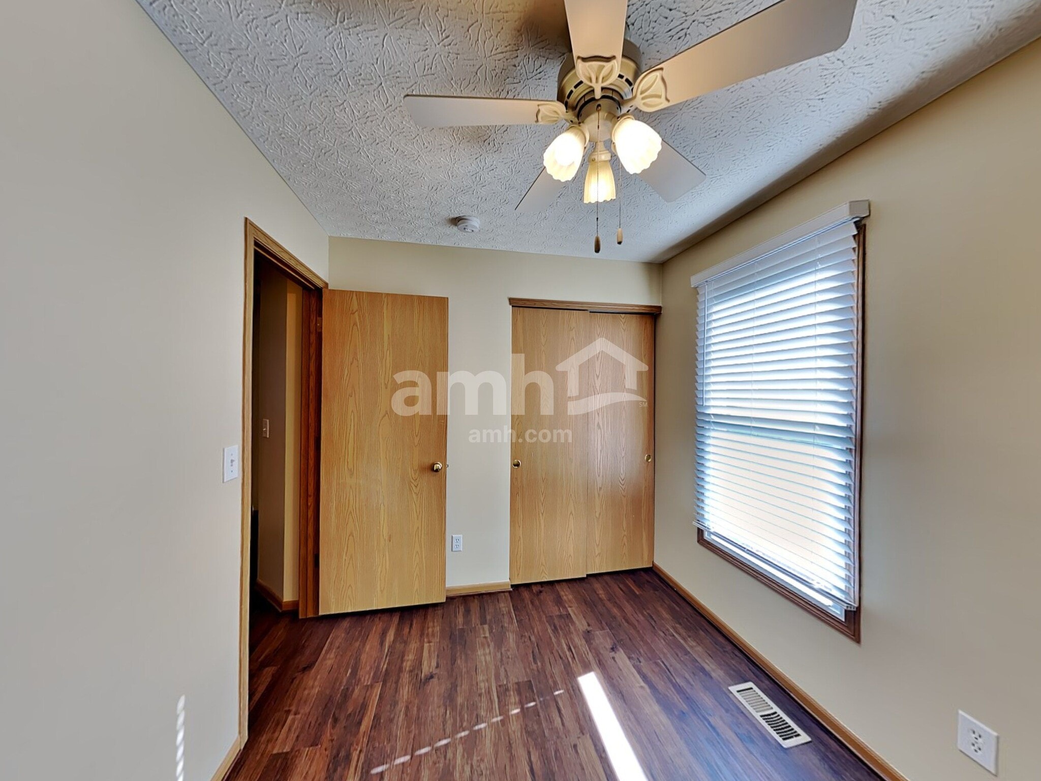 Building Photo - 7337 Kenmare Dr