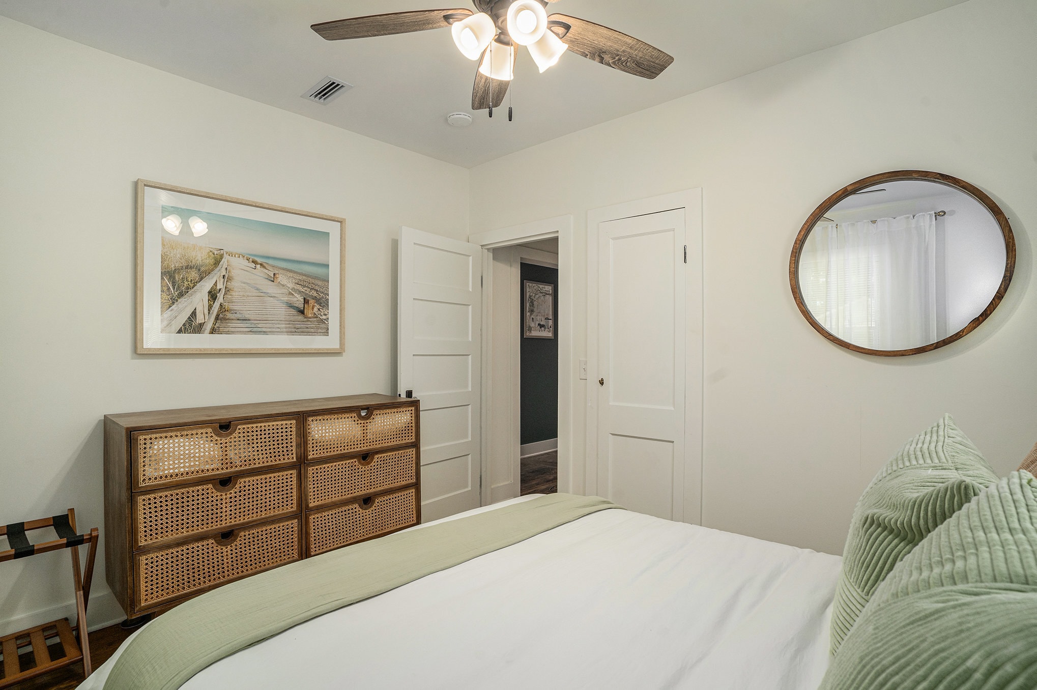 Building Photo - 1913 Orvid St