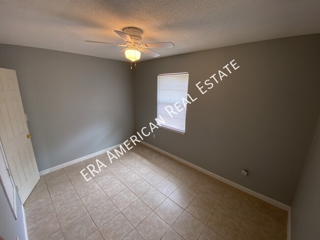 Building Photo - 74 2nd Ave