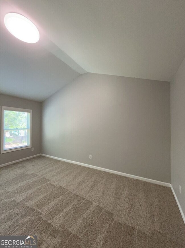 Building Photo - 3537 Harvest Ridge Ln NE