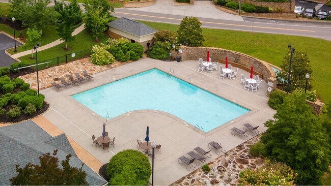 Building Photo - Lakefront Condo for Rent | 2 Bed, 2 Bath |...