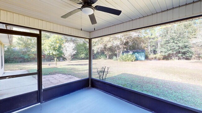 Building Photo - "Charming 3-Bedroom Home on Sweetbriar Lane with Hardwood Elegance!"