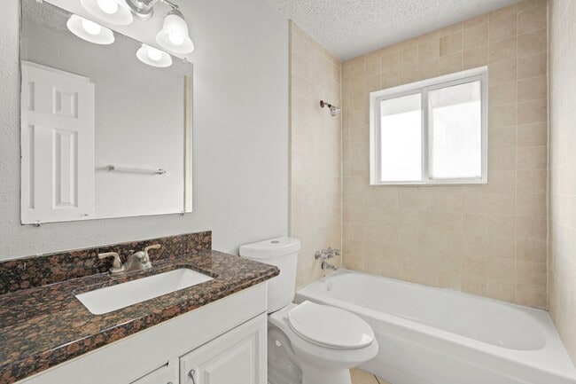 Building Photo - 4219 Prairie Meadow Dr