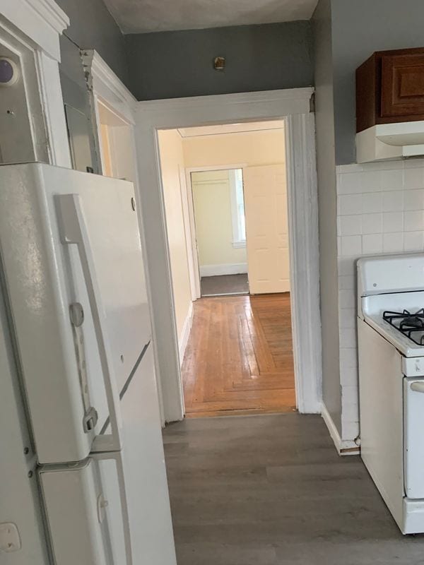 Building Photo - 19 Barney Ave