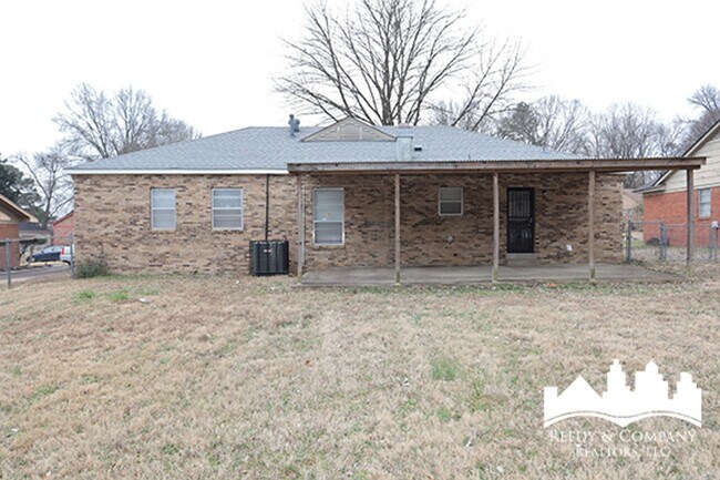Building Photo - Welcome to 3782 Wychenere Drive!