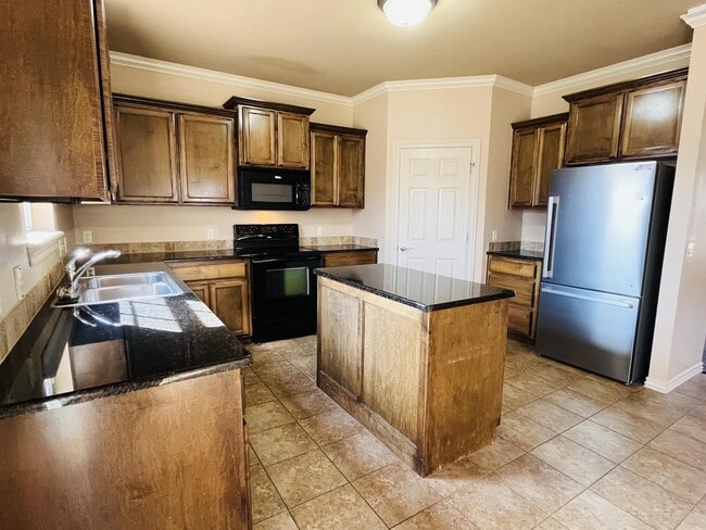 Building Photo - 4900 NW 154th St