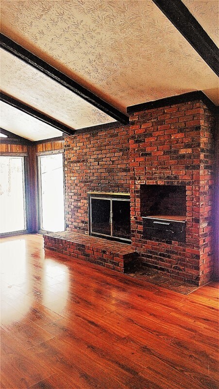 Primary Photo - 412 E Bath Rd