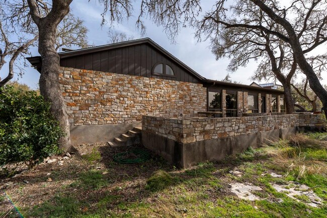Building Photo - 108 Augusta Ln