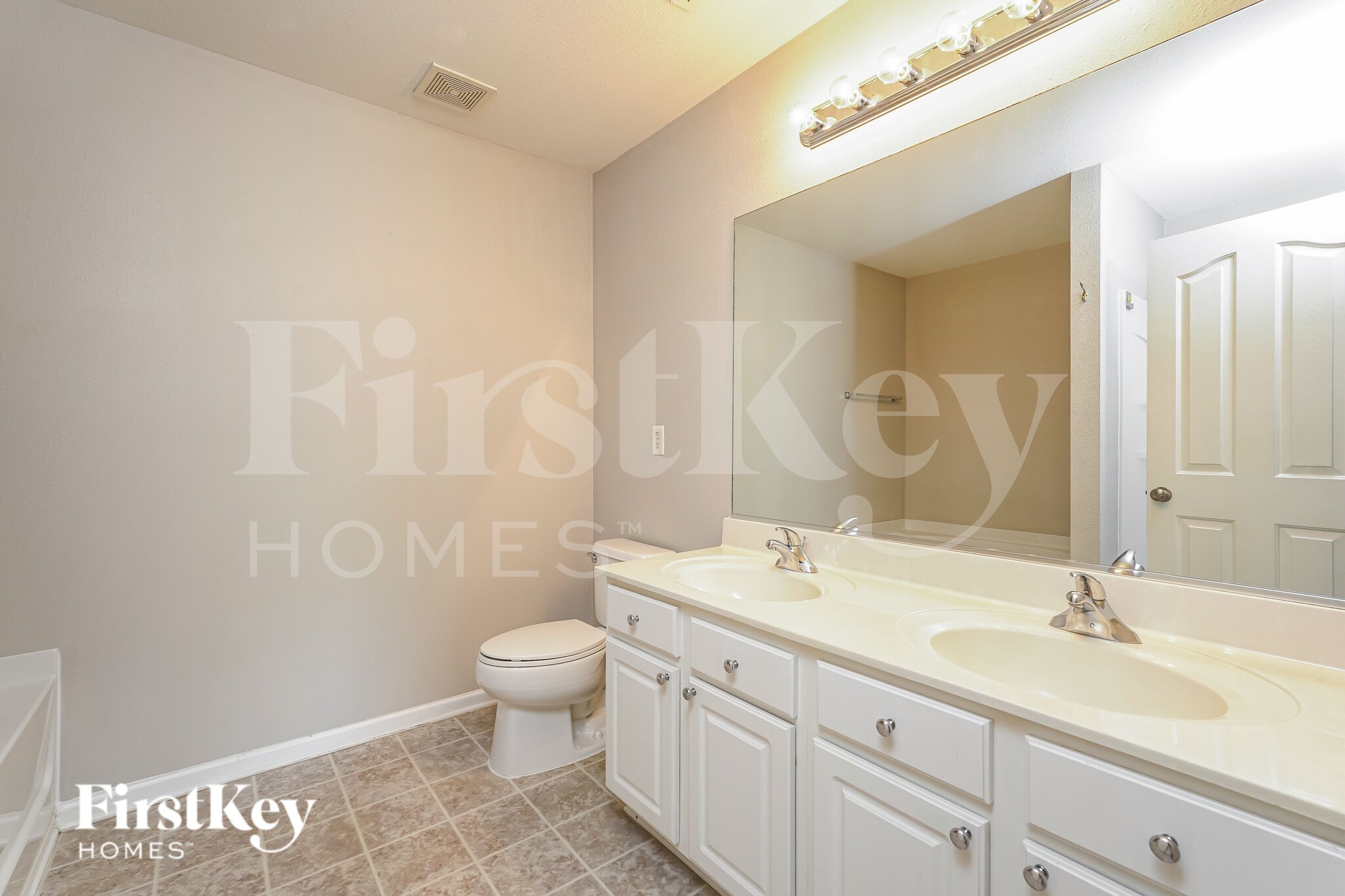 Building Photo - 165 Salem Trail Ct