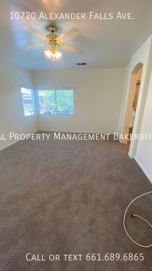 Building Photo - 10720 Alexander Falls Ave