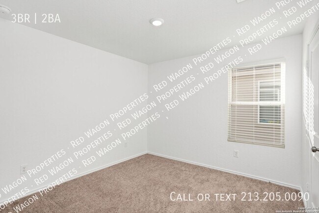 Building Photo - 13528 Barton Cv