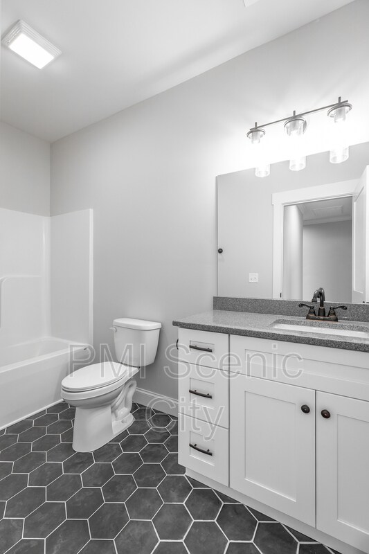 Building Photo - 1908 Cypress Ln