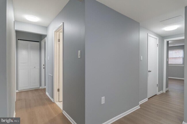 Building Photo - 3356 Woodburn Rd