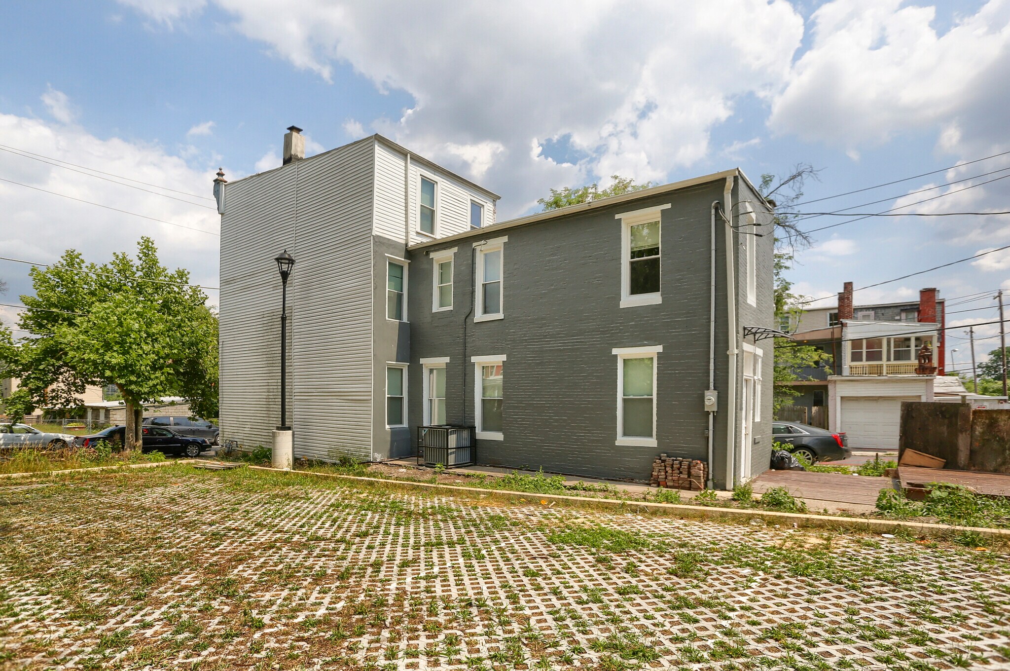 Building Photo - 2122 Jefferson St