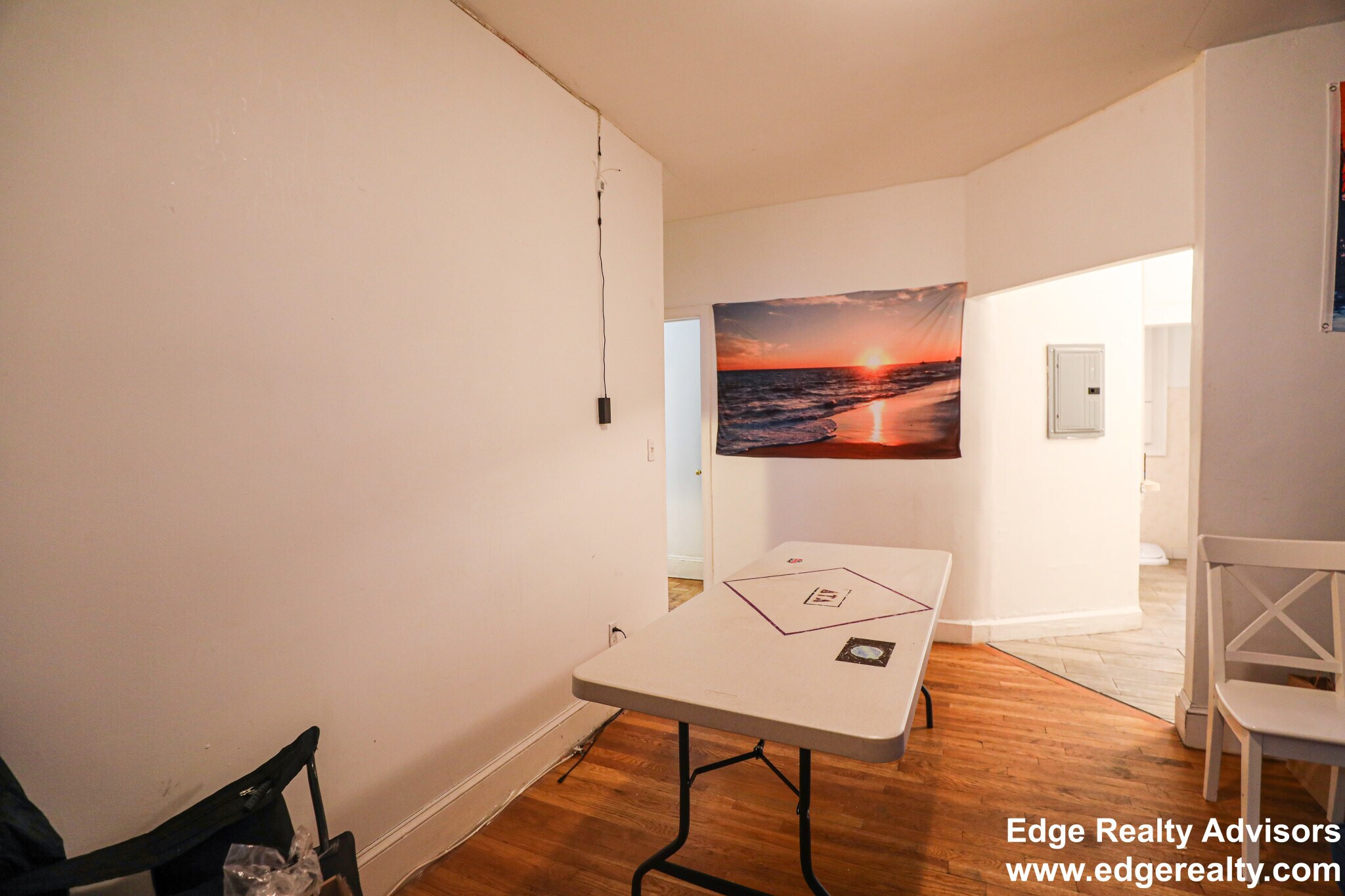 Building Photo - 56 Egmont St