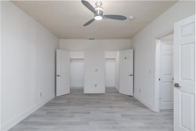 Building Photo - 206 Montoya Dr