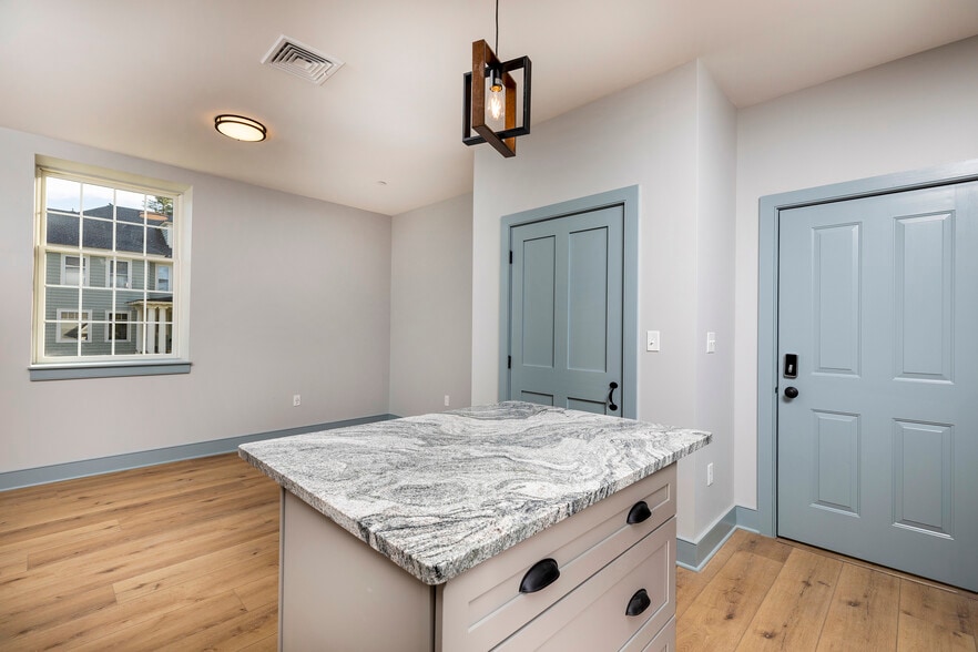 Building Photo - 86 Chosen Vale Ln