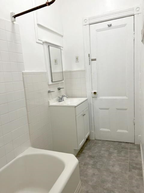 Building Photo - 404 67th St