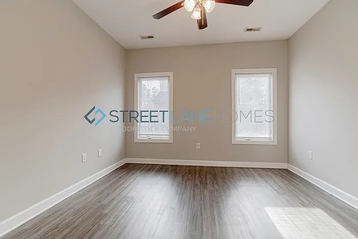 Building Photo - 3520 Wescott Dr NW