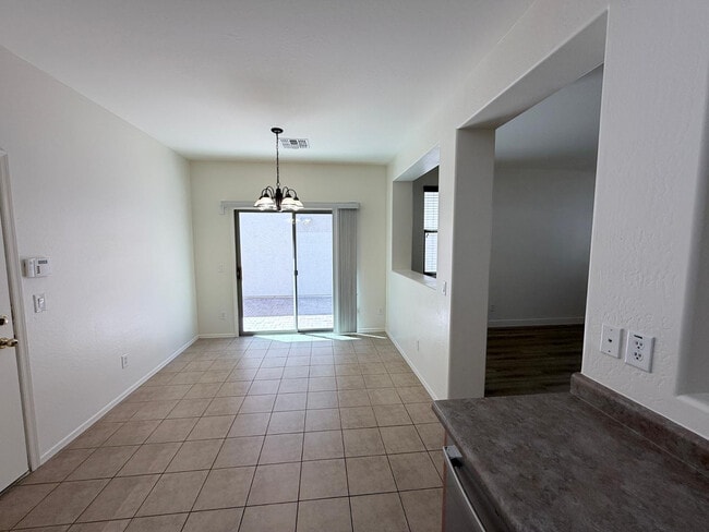 Building Photo - 3938 S Napa Ln