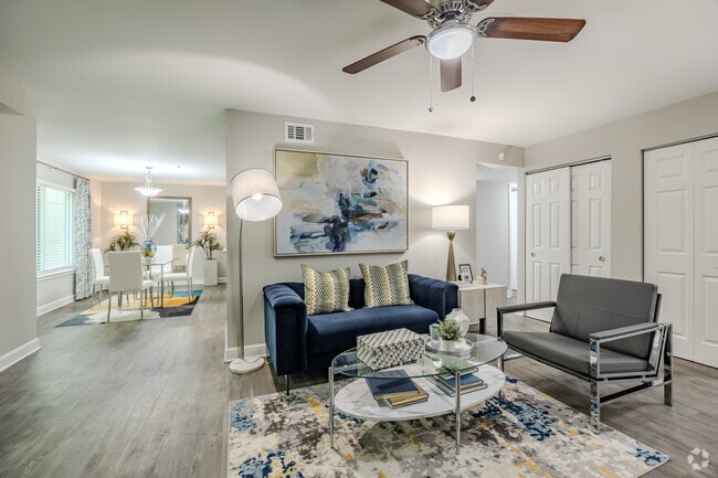 Interior Photo - Azalea Hills Condominium