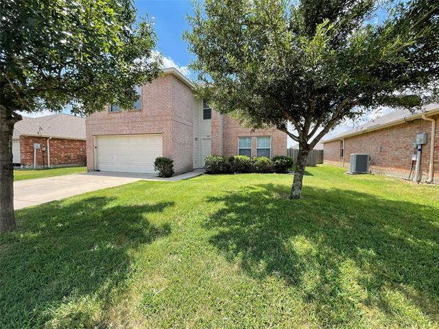 Building Photo - 2801 Mockingbird St