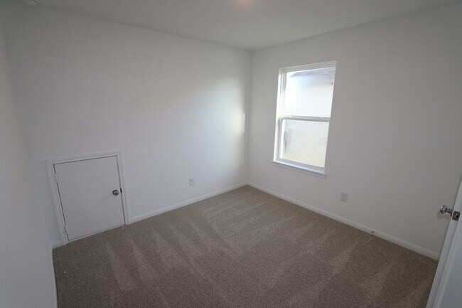 Building Photo - 2722 Forest Retreat Ln