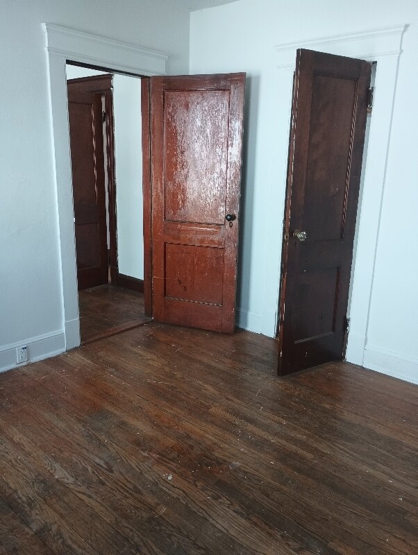 Building Photo - 33 Elmwood Ave