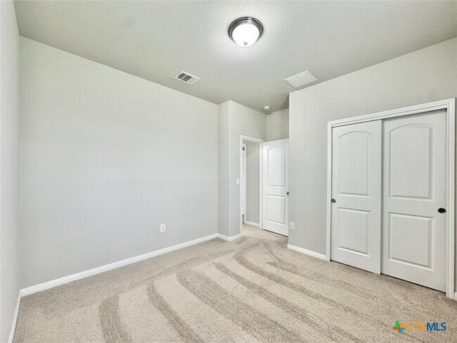 Building Photo - 113 Homily Dr