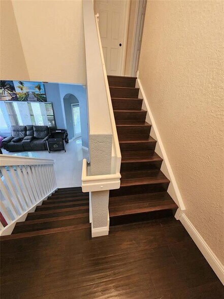 Building Photo - 956 NW 126th Ter