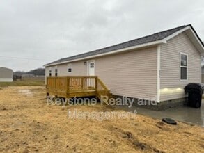 Building Photo - 304 Jennifer St