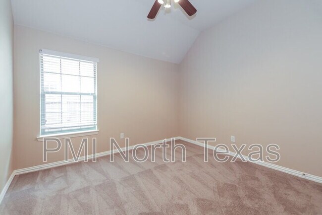 Building Photo - 2677 Pine Trail Dr