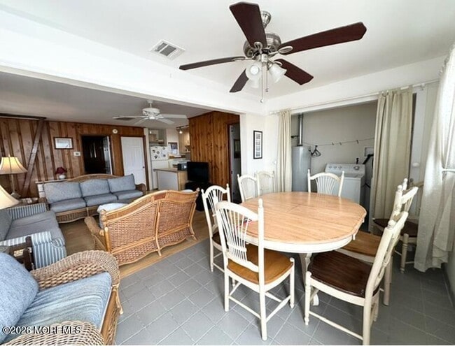 Building Photo - 2200 Oceanfront