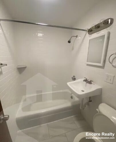 Building Photo - 176 N Beacon St