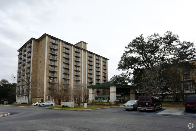 Building Photo - Central Plaza Towers