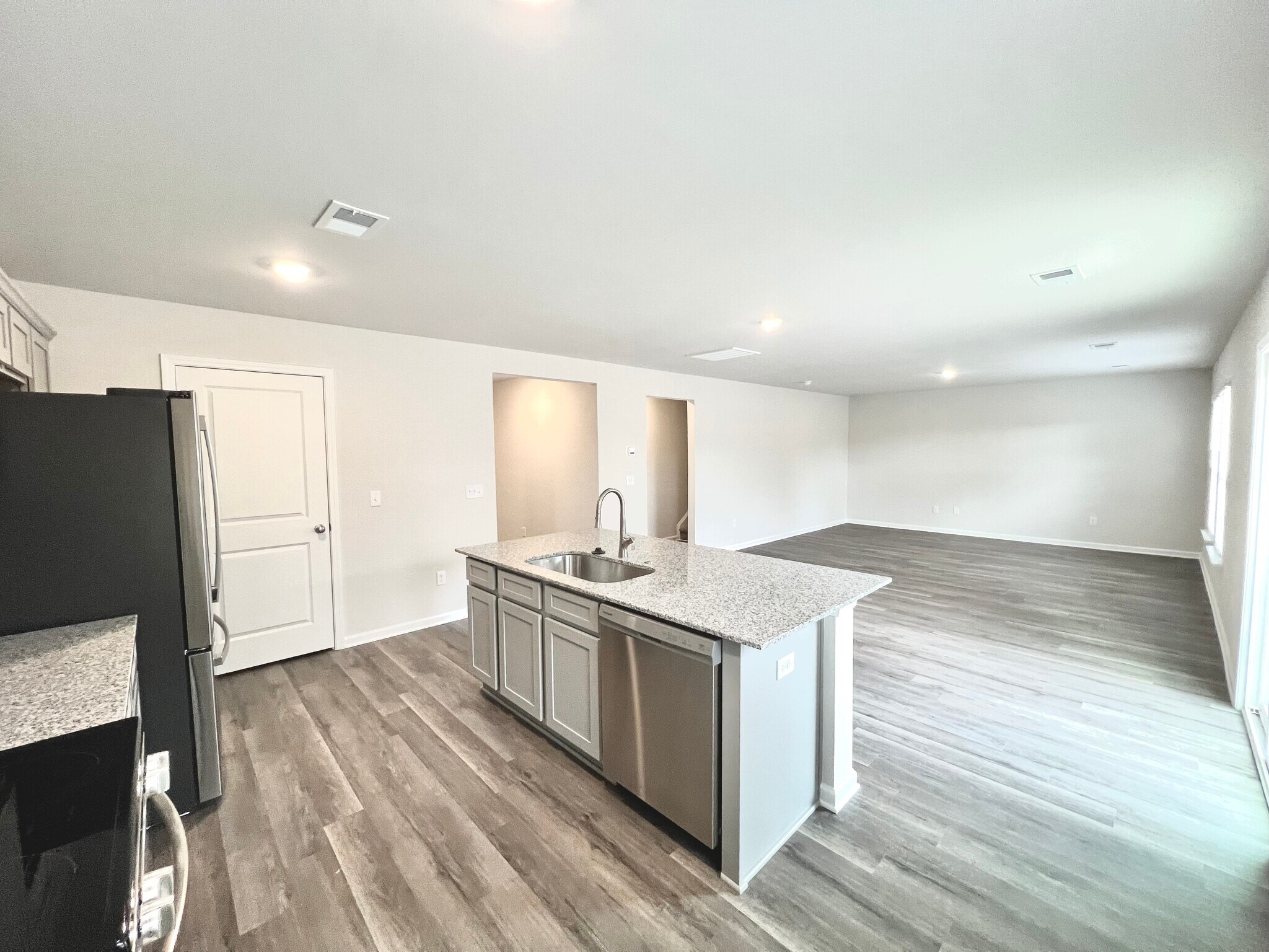 Building Photo - 60 Ruffian Ct