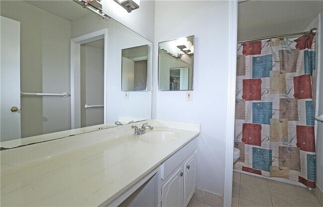 Building Photo - 40 Glenald Way NW