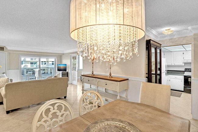 Building Photo - 3301 S Ocean Blvd