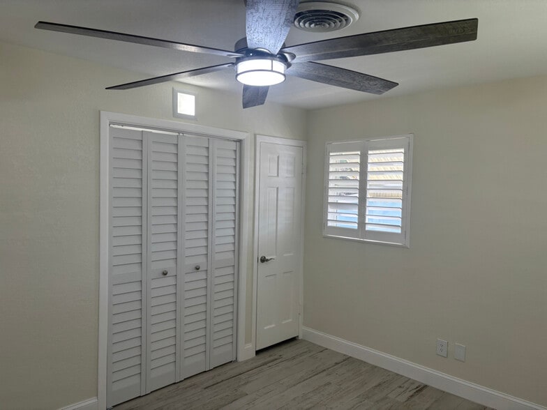 Building Photo - 3393 NE Sandra Dr